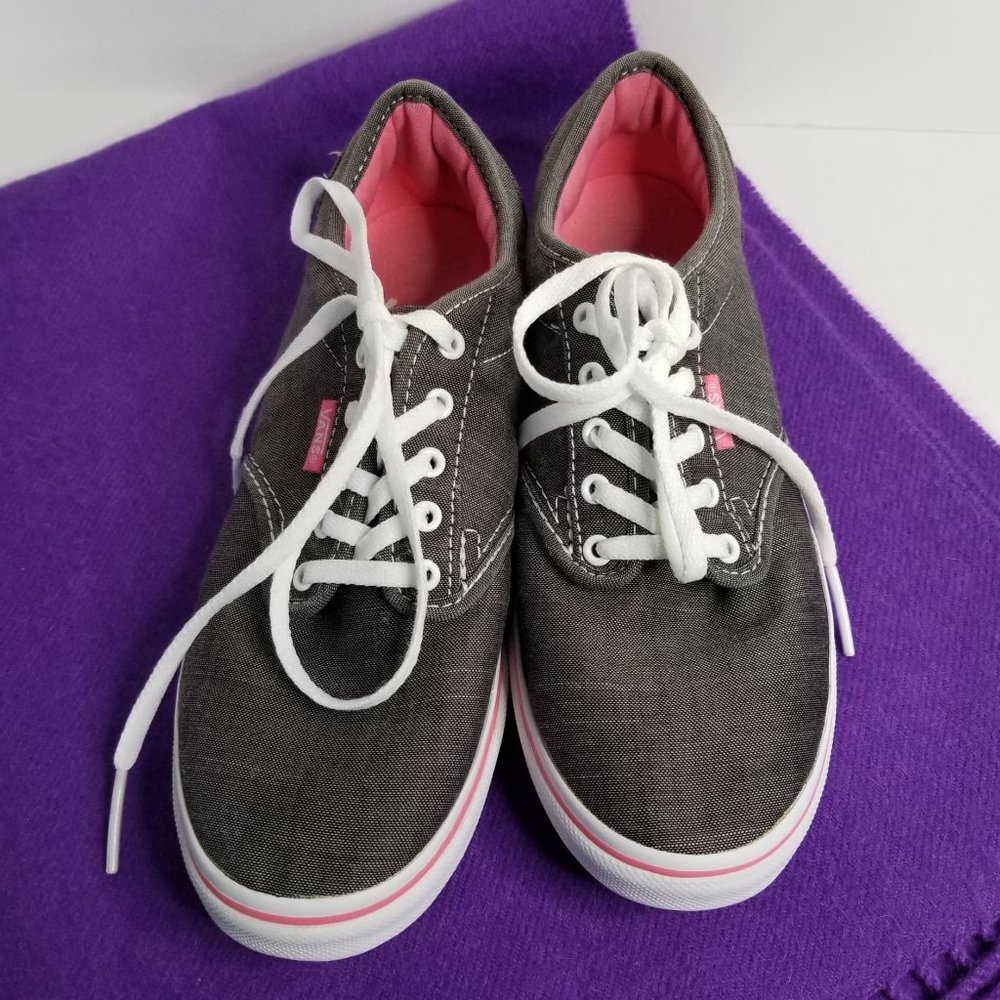 Classic Van's Gray Sneaker with Pink trim
